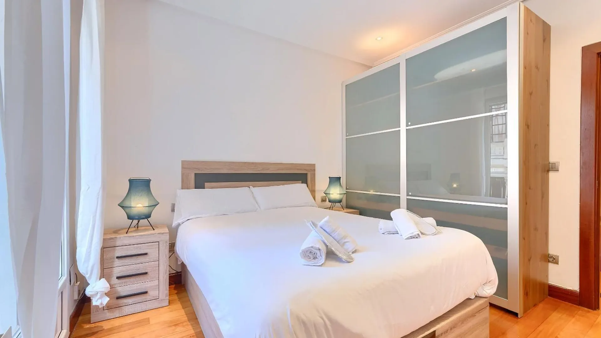 Ayuntamiento Cerca Del Casco Viejo & Parking Apartment Bilbao