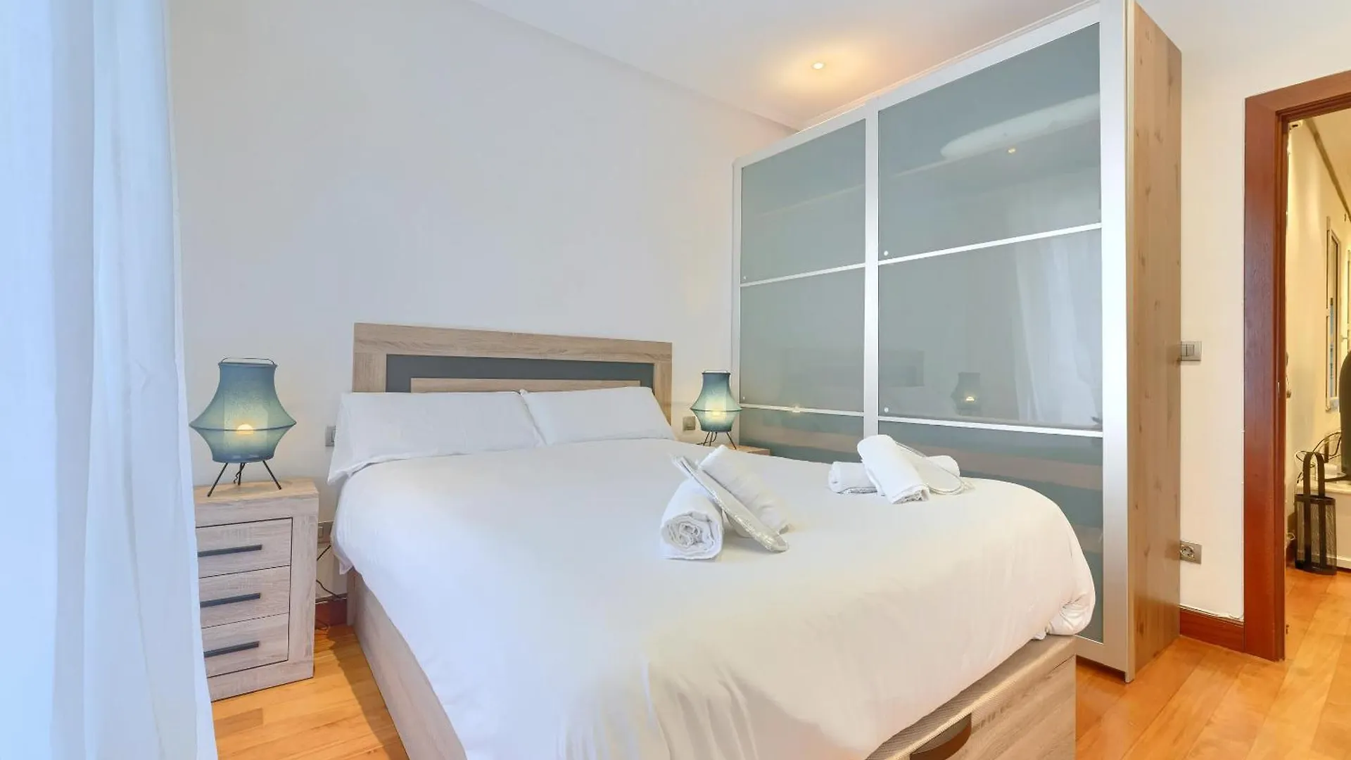 Ayuntamiento Cerca Del Casco Viejo & Parking Apartment Bilbao Spain